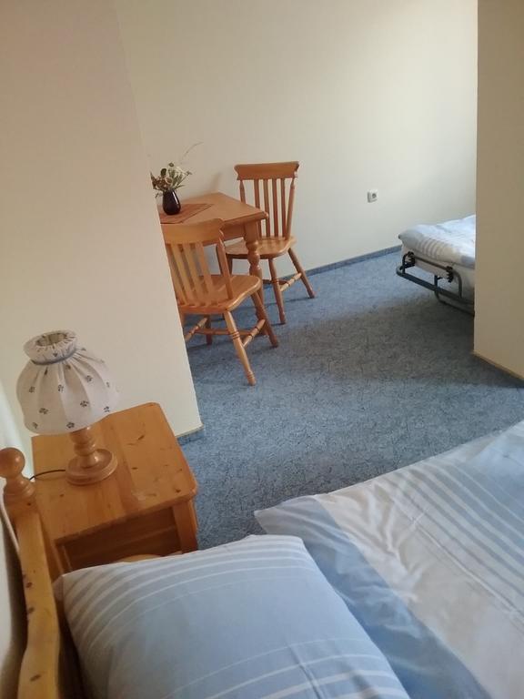 Gastezimmer - Campingplatz Am Muhlenbach 索尔陶 外观 照片