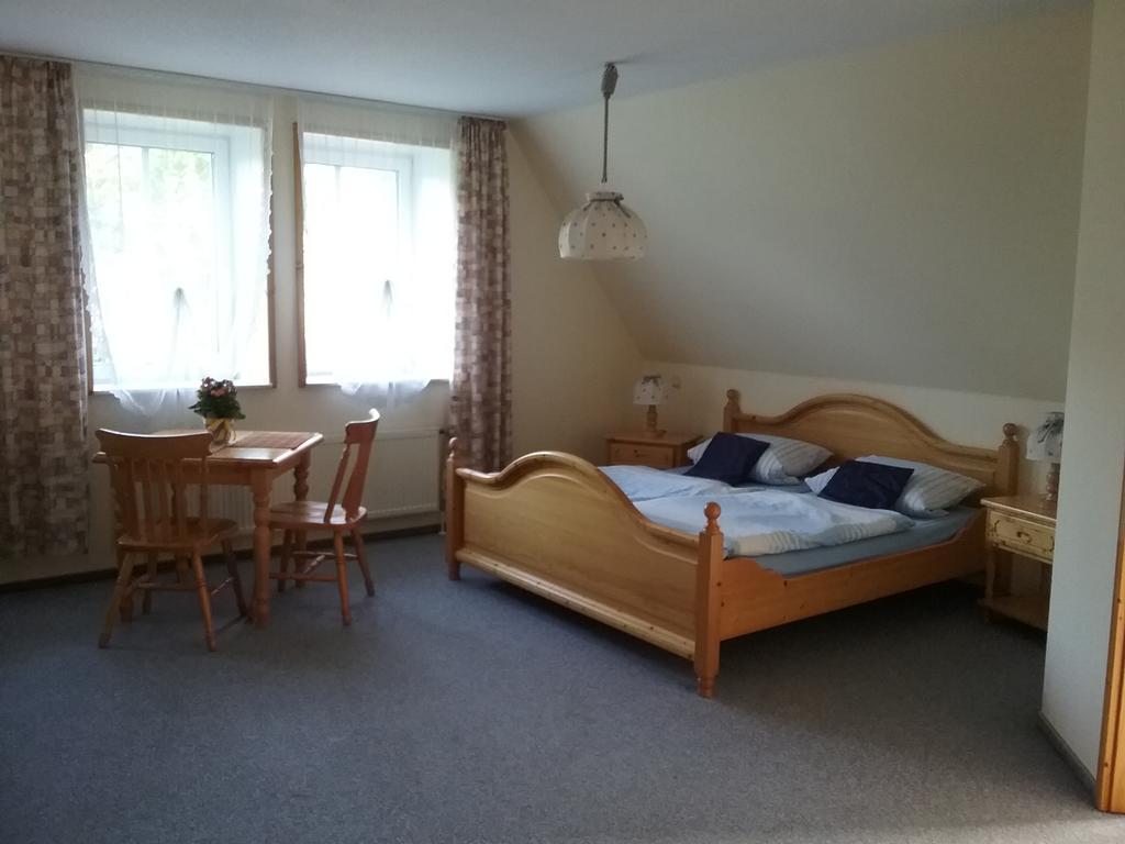 Gastezimmer - Campingplatz Am Muhlenbach 索尔陶 外观 照片
