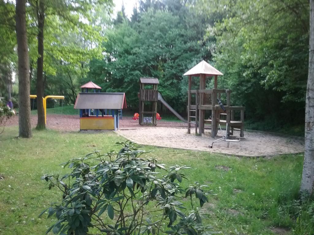 Gastezimmer - Campingplatz Am Muhlenbach 索尔陶 外观 照片